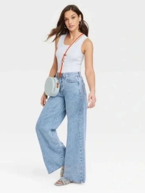 NWT Universal Thread Super Wide Leg Light Wash Jeans 100% Cotton Plus Size 16 - Picture 3 of 16